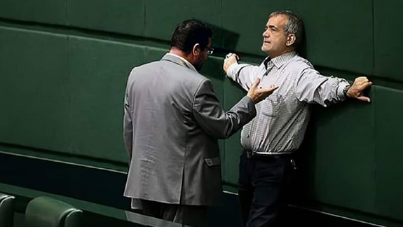 کابینه هماهنگ با خامنهایِ پزشکیان؛ فشار اصلاحطلبان و فرار مدیران توانمند