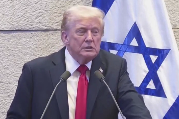 ترامب: أوقفنا النظام الإيراني أول راعٍ للإرهاب في العالم قبل وصوله إلى السلاح النووي