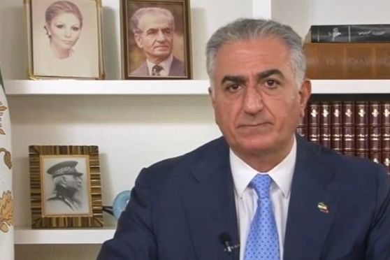 شاهزاده رضا پهلوی درباره تنش نظامی با طالبان: یونیفورم نظامی را نماد کشتار مردم کردهاند