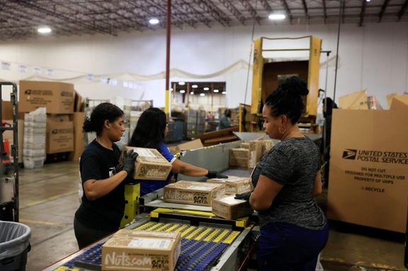 اداره پست آمریکا پذیرش بستههای ارسالی از چین و هنگکنگ را متوقف کرد