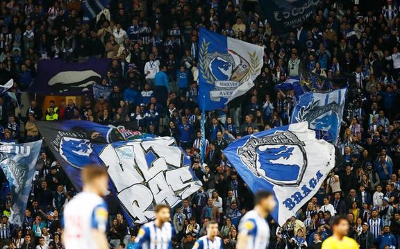 ادای احترام همتیمیهای فعلی و سابق طارمی به کریستین آتسو