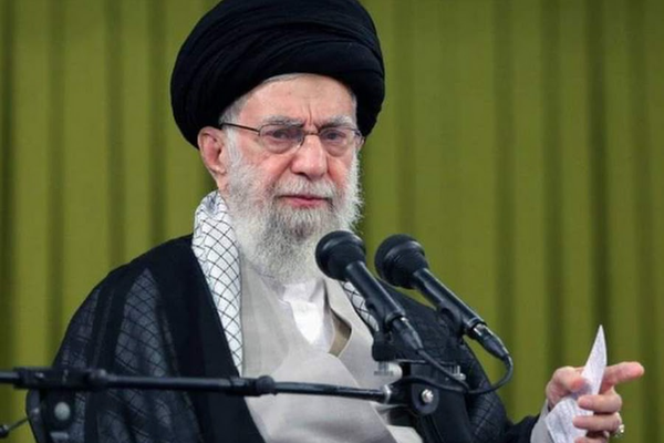 خامنئي: لن نوقف التخصيب.. والتفاوض مع أميركا مجرد ضرر