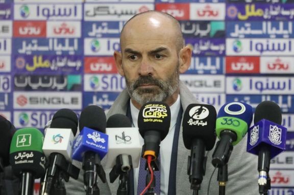 «با این شرایط به اسپانیا برمیگردم»؛ چمن ورزشگاه تراکتور پاکو خمس را از ایران خسته کرد