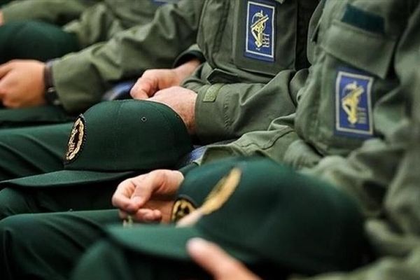 "رويترز": الحرس الثوري الإيراني يمنع استخدام أجهزة الاتصال.. خوفًا من "اختراق إسرائيلي"