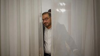 فضيحة زفاف "ابنة شمخاني" تزلزل صورة "الورع الثوري" للنظام الإيراني