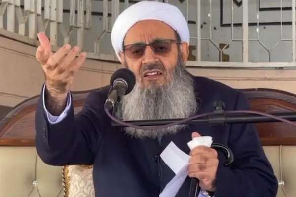 زعيم أهل السُّنَّة في إيران يجدد طلبه بالإفراج عن السجناء السياسيين
