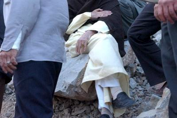 متوسط عمر عائلة المرشد الإيراني علي خامنئي يتجاوز 100 عام