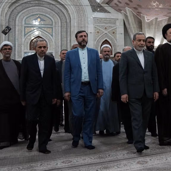 سقائیان، دیپلمات پیشین: حکومت با دیپلماتهای حرفهایاش به دنبال کسب منافع پیش میرود