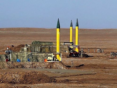 پولیتیکو: ایران برای دریافت مواد سوخت موشک، با روسیه و چین در حال مذاکره محرمانه است