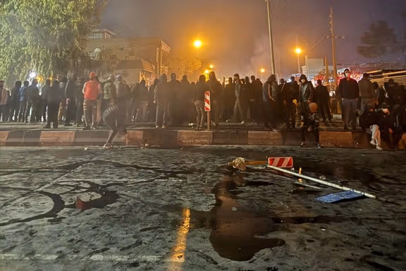 پیام مخاطب از ایذه: هر خانواده دستکم یک کشته، مجروح یا بازداشتی دارد