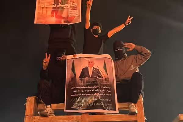 اگر از احکام صادره برای معترضان در انقلاب ملی اطلاعاتی دارید به ما پیام دهید