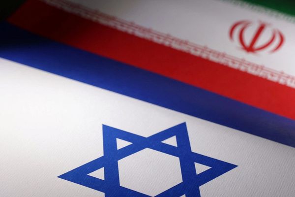 Iran will 'pull the trigger,' warns hardline Tehran newspaper
