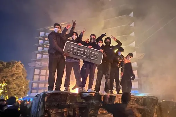 موج تازه بازداشت پزشکان و امدادگرانِ کمکرسان به مجروحان اعتراضات