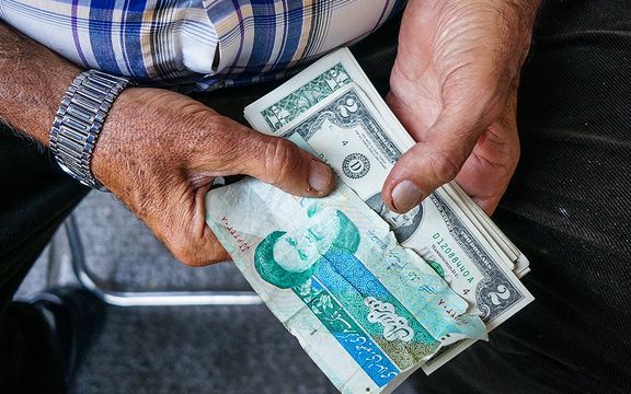 قیمت دلار در بازار آزاد ایران به بیش از ۳۱ هزار تومان رسید