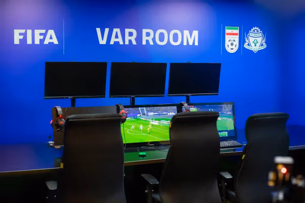 هفته آخر لیگ برتر؛ فقط سه بازی با VAR برگزار میشود!