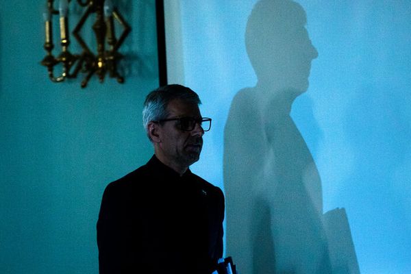 اظهارات متناقض مقامهای دولت درباره مذاکره با آمریکا؛ بقایی سخنان مهاجرانی را تکذیب کرد