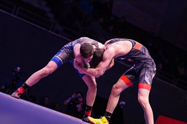 پیروزی استقلال برابر بانک شهر در مهمترین دیدار لیگ برتر کشتی