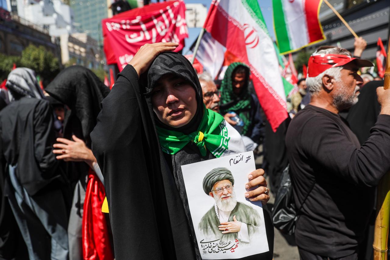 دیکتاتور کشته‌شده ایران امروز در مشهد دفن می‌شود