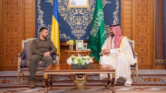 Saudi Arabia's Crown Prince Mohammed bin Salman meets with Ukrainian President Volodymyr Zelenskiy during the Arab League summit, in Jeddah, Saudi Arabia, May 19, 2023.