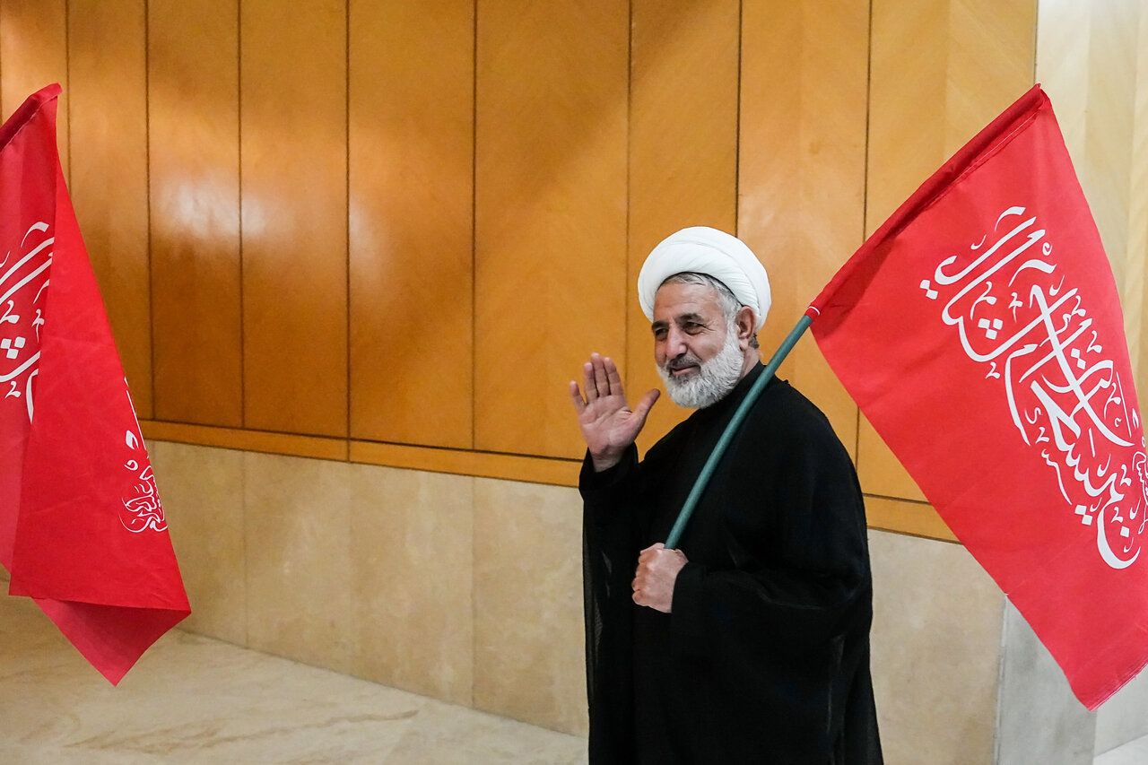 یاشار سلطانی، روزنامه‌نگار: مجتبی ذوالنوری، نماینده قم، درگیر حفاری برای پیدا کردن گنج است