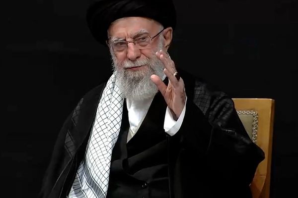 خامنهای: حمله به سفارت آمریکا در تهران توسط دانشجویان دلیل و استدلال داشت