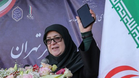 سخنگوی دولت: موبایلها راهزن هستند