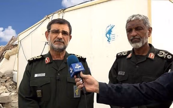 علی عظمایی، بدون حکم و تشریفات، بهعنوان فرمانده جدید نیروی دریایی سپاه پاسداران معرفی شد