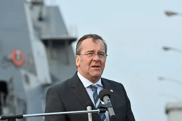 واحدهای دریایی آلمان برای شرکت در «ماموریت احتمالی» در مدیترانه مستقر شدند