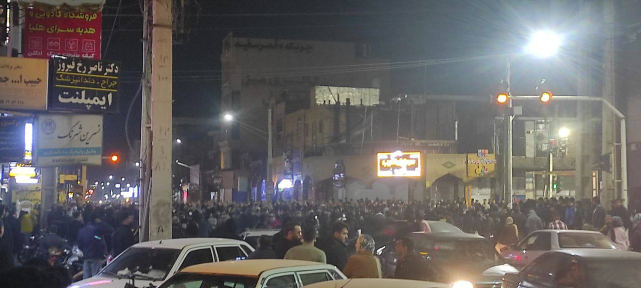 حضور گسترده معترضان در خیابان‌های سراسر کشور در پاسخ به فراخوان شاهزاده رضا پهلوی