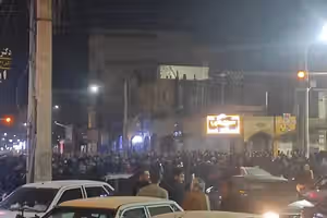 دزفول را به خون کشیدند؛ ما ایستادیم و شعار دادیم، آنها شلیک کردند و کشتند