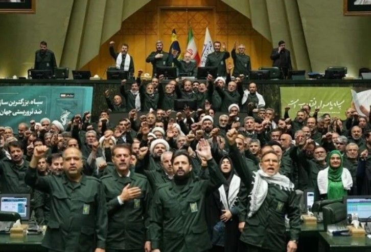 رییس کمیسیون امنیت ملی مجلس: دوران گردن‌کشی آمریکا در خلیج‌فارس به پایان رسید