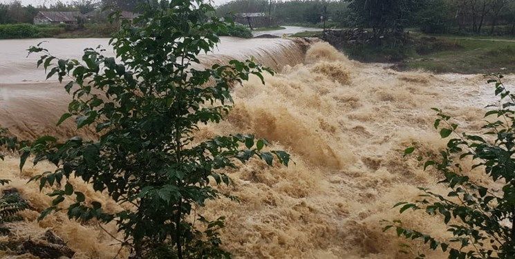 دست‌کم دو نفر در اثر بارش شدید باران و سیلاب در گیلان جان‌باختند