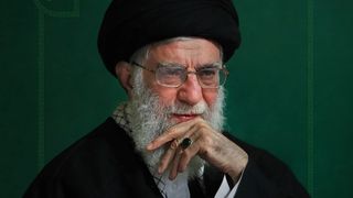 خامنهای در بنبست امام حسن!