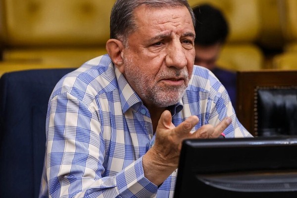 برلماني إيراني: سنستهدف البنية التحتية للدول التي تستضيف قواعد أميركية