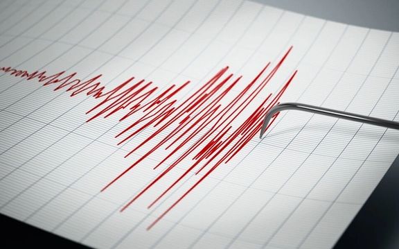 زلزله به بزرگی ۵.۳ در زواره اصفهان با چند پسلرزه همراه شد