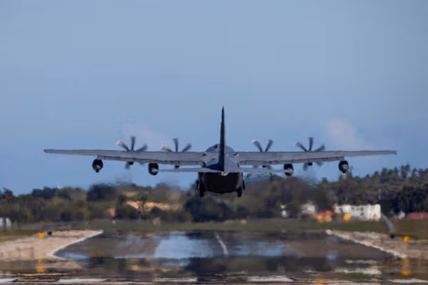 ترامپ از حمله آمریکا به «مرکز بارگیری قایقهای حامل مواد مخدر» در ونزوئلا خبر داد