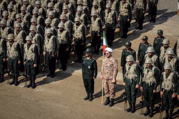 فرمانده پیشین ناوگان پنجم آمریکا: جمهوری اسلامی بهدنبال نقش تخریبکننده در روند صلح است