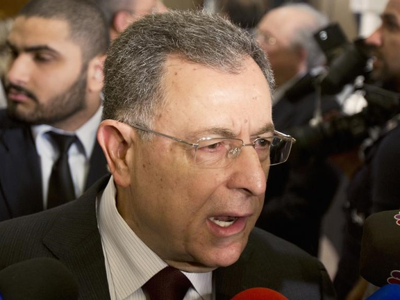 نخستوزیر پیشین لبنان: لبنان به سرقت رفته و جمهوری اسلامی پشت آن قرار دارد