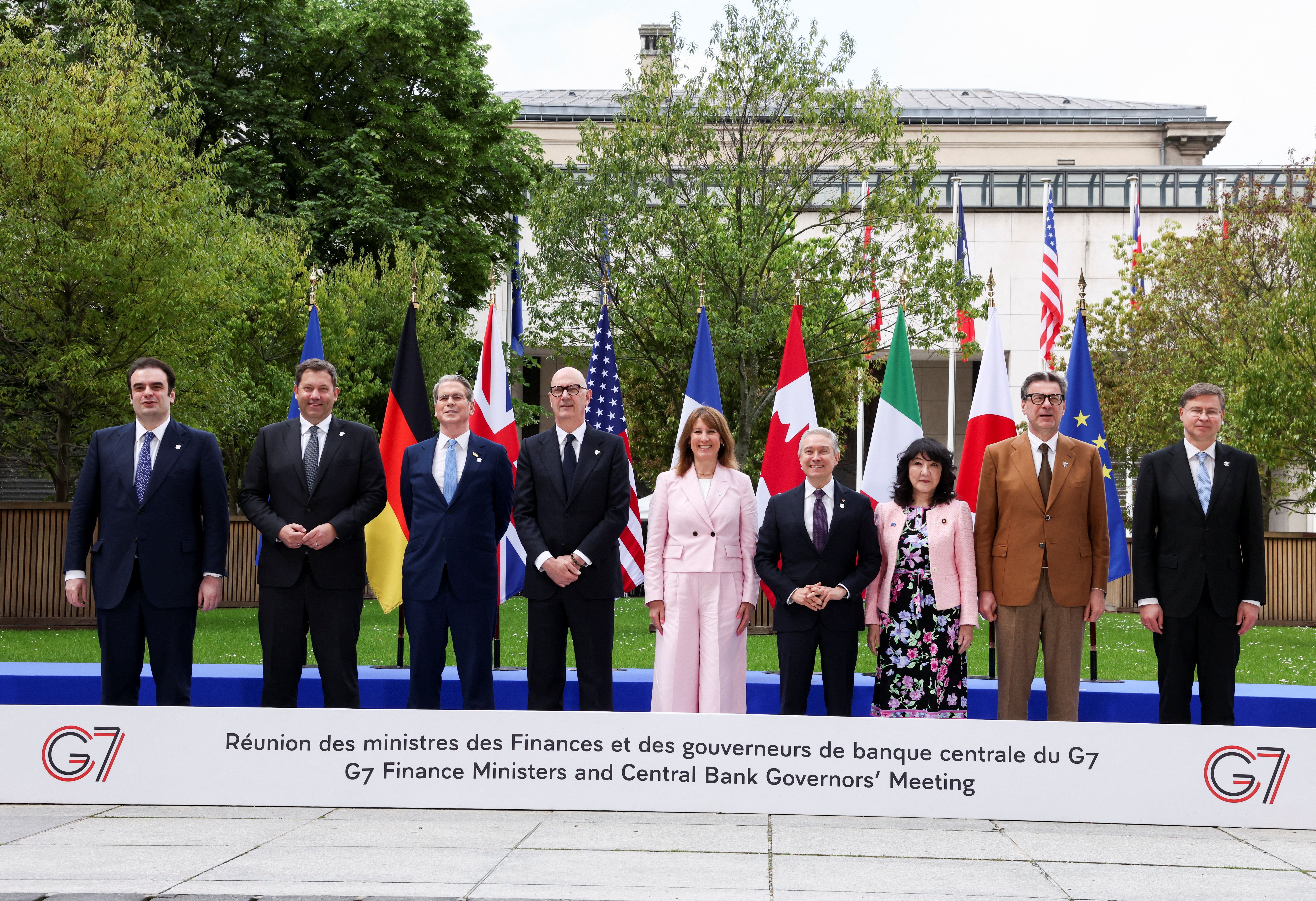 وزیران دارایی گروه ۷ بر ضرورت بازگشایی تنگه هرمز تاکید کردند