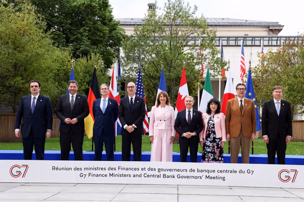 وزیران دارایی گروه ۷ بر ضرورت بازگشایی تنگه هرمز تاکید کردند