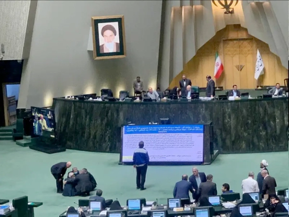 مخالفت برخی نمایندگان مجلس با تعطیلی شنبهها با انگیزه ضد اسرائیلی