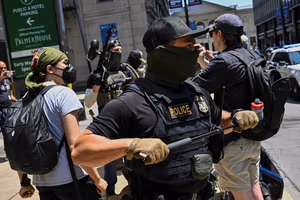 ۱۳۰ تبعه ایرانی که غیرقانونی در آمریکا به سر میبرند، در هفته اخیر بازداشت شدند