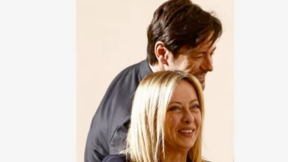 نخستوزیر ایتالیا در پی اظهار نظرهای جنسیتی شریک زندگیاش از او جدا شد