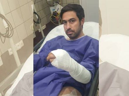 زورگیری از مربی استقلال؛ خسرو حیدری چاقو خورد!