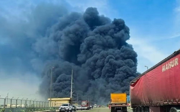 برًا وبحرًا وجوًا.. الكوارث الدامية تتواصل في إيران والنظام يواصل التنصل من المسؤولية