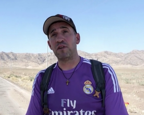 مادر سانچز هواداری که در ایران دستگیر شد: من هدیه کریسمس فقط آزادی فرزندم را میخواهم