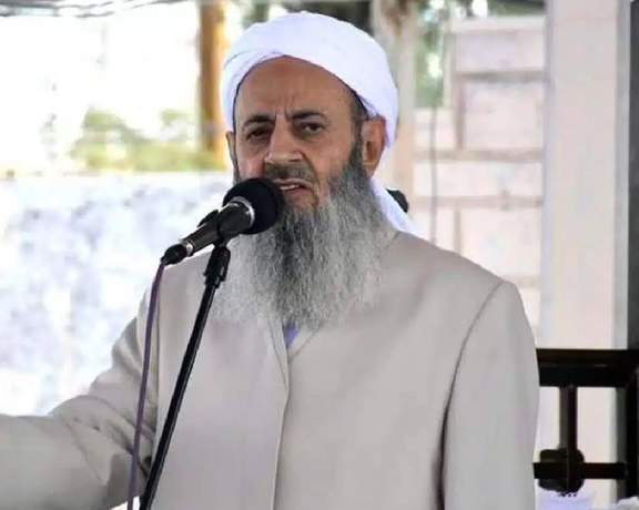 مولوي عبدالحميد، مخاطبا نظام طهران: إذا لم تستطيعوا حل المشاكل فتنحوا