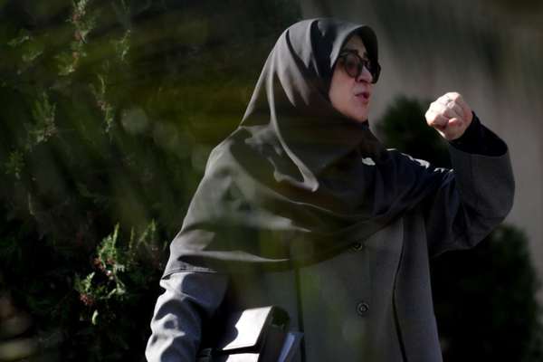 وسط مخاوف من ارتفاع الأسعار.. إيران تبدأ طرح البنزين بـ5 آلاف تومان اعتبارا من 13 ديسمبر