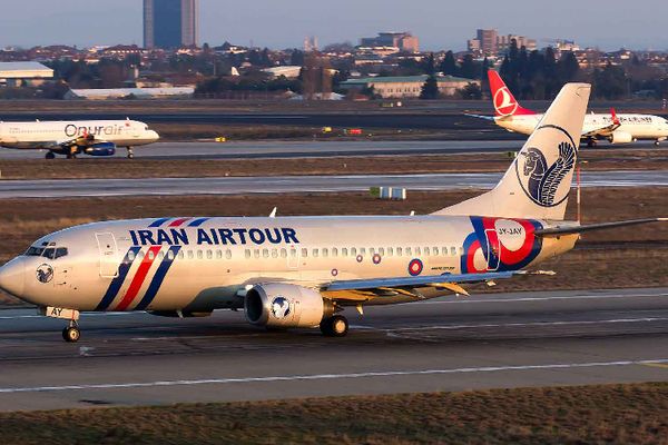 إلغاء رحلة "إيران إير" إلى باريس بسبب عدم تنفيذ التزاماتها بالخصخصة