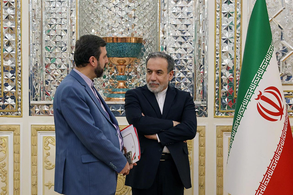 وزیر خارجه جمهوری اسلامی: غنیسازی صفر را خیانت میدانیم
